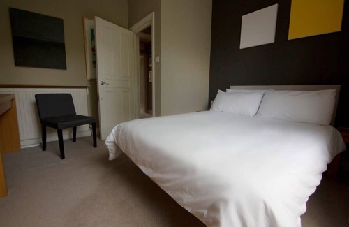 Cantelowes Apartment | Wonderful 2 Bedroom in Quiet Area near Camden Square