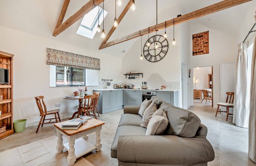 Chipping Norton Cottage | Wonderful barn conversion Dog Friendly - Rabbit