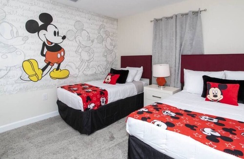 Campbell House | Wonderful brand new 5 bed/4 bath Storey Lake, FREE WATER PARK AND PRIVATE POOL!!
