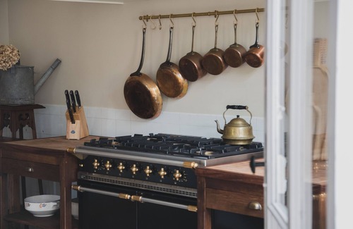 Eynesse House | Wonderful family house near the river