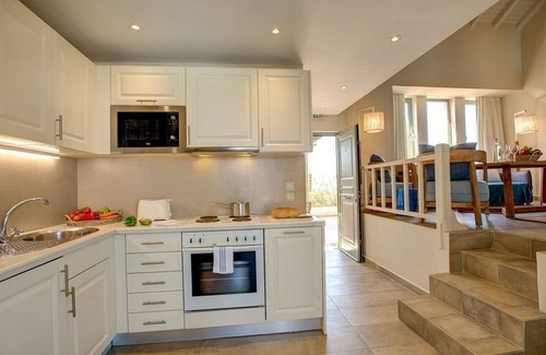 Frourion Villa | Wonderful Kefalonia Villa | Villa Lenalee | 2 Bedrooms | Seafront | Spectacular.