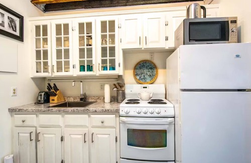 Downtown Halifax Apartment | Wonderful Loft in Historic DT