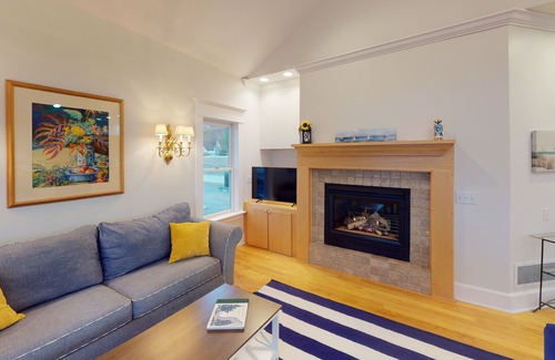 Harbor Springs Condo | Wonderful Main Street Location, next to the HS Historical Society!