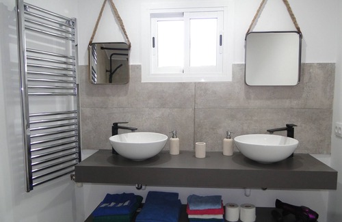 Puigventos Villa | Wonderful Mediterranean Villa to rent in Lloret De Mar with Communal pool & WIFI