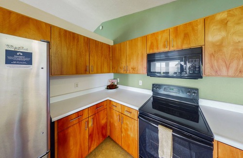 Keaau House | Wonderful oceanfront oasis on the cliffs with breathtaking lanai view & sunrises