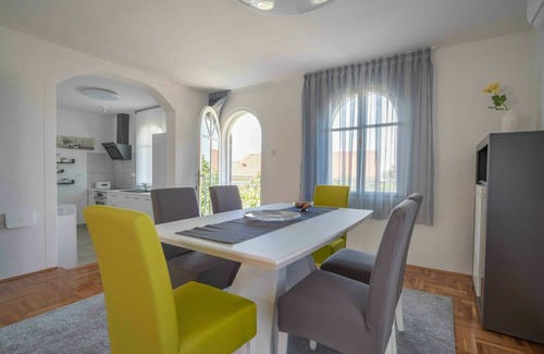Klenovica House | Wonderful private villa for 10 people with A/C, private pool, WIFI, TV and terrace