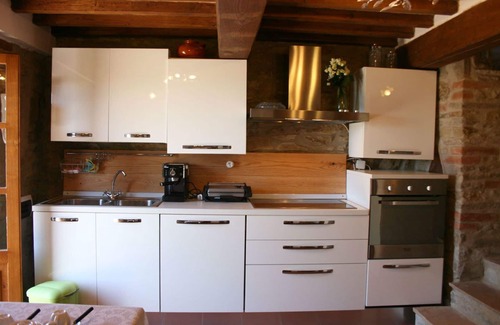 Subbiano Villa | Wonderful private villa for 2 guests with WIFI, private pool, A/C, TV and parking, close to Arezzo