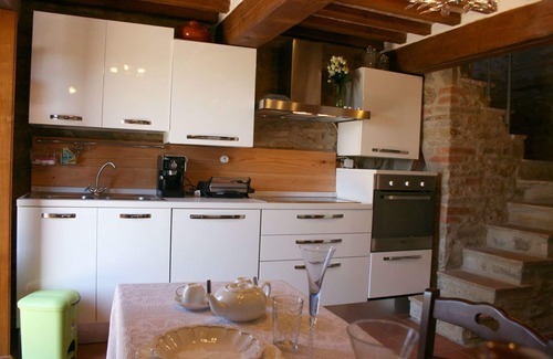 Subbiano Villa | Wonderful private villa for 2 guests with WIFI, private pool, A/C, TV and parking, close to Arezzo