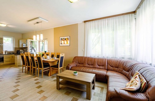Balatonboglar House | Wonderful private villa for 12 people with A/C, WIFI, TV, patio and pets allowed