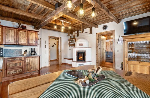 Greifenburg House | Wonderful private villa for 10 people with WIFI, TV, patio and pets allowed