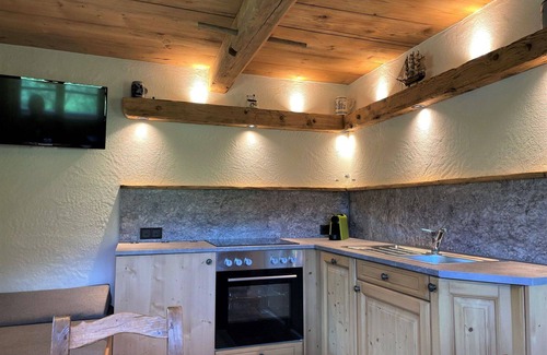 Muhlthal House | Wonderful private villa for 2 people with WIFI, TV, patio and panoramic view