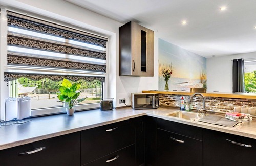 Wingst House | Wonderful private villa for 8 guests with WIFI, TV, terrace and pets allowed