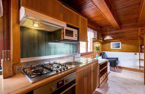 Benecko House | Wonderful private villa for 6 guests with WIFI, TV, patio, pets allowed and panoramic view
