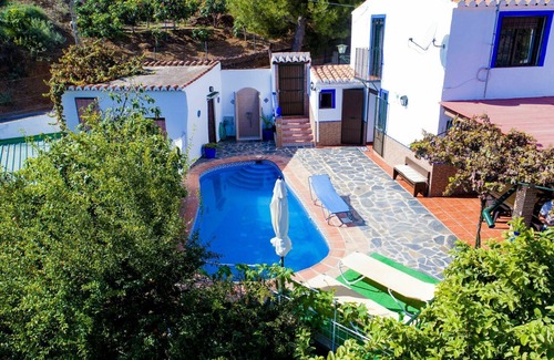 Almunecar Villa | Wonderful private villa for 4 guests with private pool, WIFI, TV, terrace and pets allowed