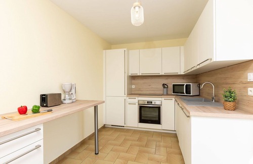 Cherrueix House | Wonderful private villa for 10 people with WIFI, TV, terrace, pets allowed and parking