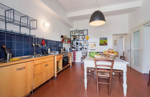 Follonica House | Wonderful private villa for 11 people with A/C, WIFI, TV, patio and parking