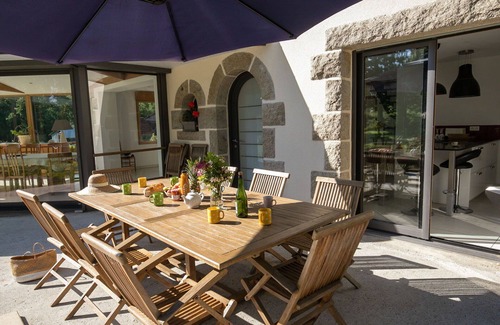 Ploumilliau House | Wonderful private villa for 10 people with private pool, WIFI, TV, terrace and pets allowed