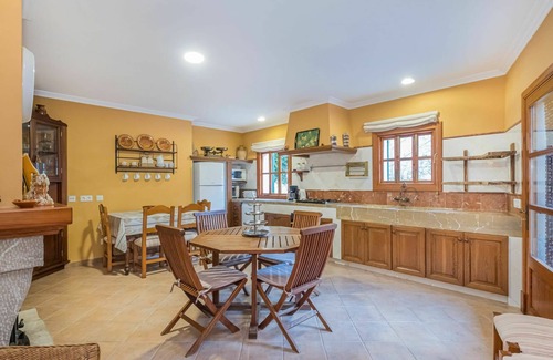 Selva House | Wonderful private villa for 8 guests with WIFI, A/C, private pool, TV and terrace