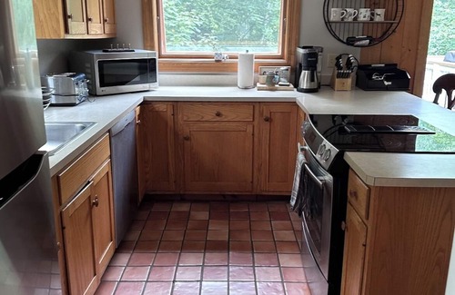 Stratton Mountain House | Wonderful Stratton Mtn Home - 3 miles to Base Lodge!