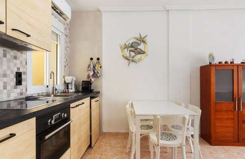 Los Alcazares House | Wonderful villa for 4 people with WIFI, A/C, pool, TV, terrace and parking
