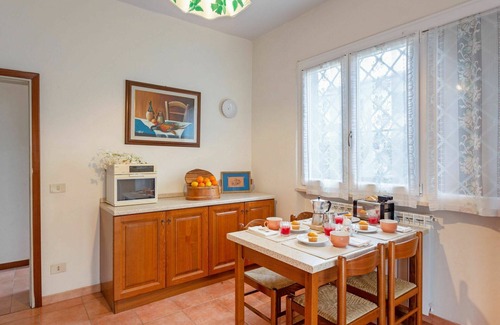 Tonfano House | Wonderful villa for 8 guests with WIFI, private pool, TV and pets allowed, close to Forte Dei M.