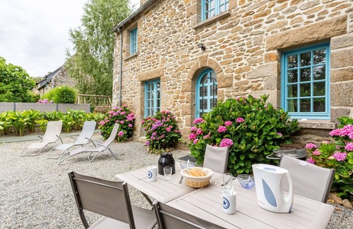 Cancale Villa | Wonderful villa for 5 guests with WIFI and TV