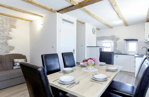 Sveta Jelena House | Wonderful villa for 6 guests with A/C, WIFI, TV, terrace and pets allowed