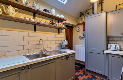 Tunstall House | Wonderful villa for 6 people with WIFI