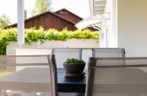 Loffingen House | Wonderful villa for 4 people with WIFI, TV, terrace, pets allowed and parking