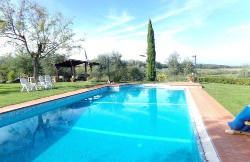 Cavriglia House | Wonderful villa for 6 guests with A/C, private pool, WIFI, TV, patio and pets allowed