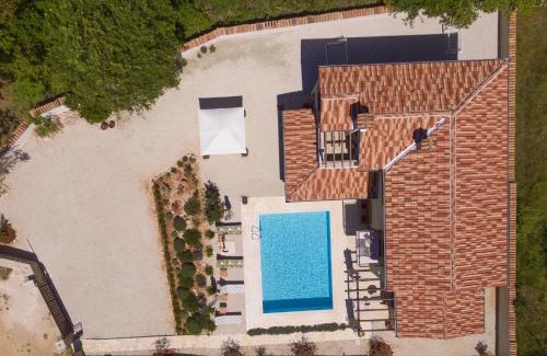 Jursici Villa | Wonderful villa Gracia Patricia with private pool by WiiBuk
