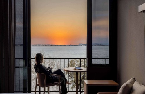 Crawley Hotel | Wonil Hotel Perth - Handwritten Collection