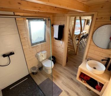 Aldeia House | Wood11 - Charming TinyHouse in a Lovely Garden