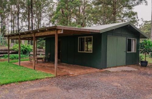Hallidays Point House | Woodbine Studio Cabin Retreat