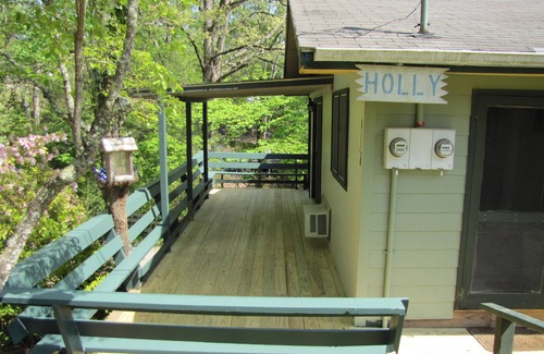 Franklin Cottage | Wooded property, Close to town