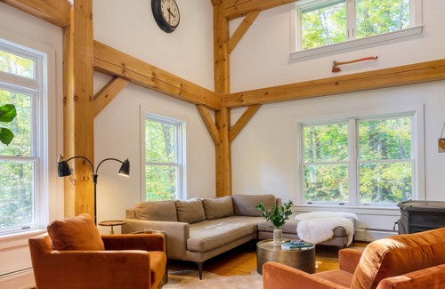 Monterey Cabin | Woodfall by AvantStay | Tons of Outdoor Space