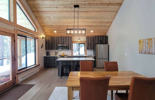 Winthrop Cabin | Woodlands Nest - modern cabin in the woods