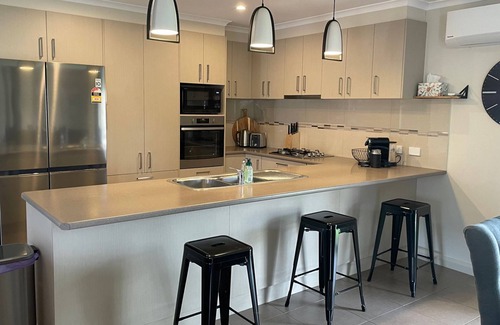 Yarrawonga House | Woodlands Waterside Retreat