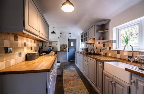 Amroth House | Woodpecker Cottage - Sheepswalk Farm - 2 Bedroom Cottage - Stepaside