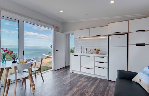 Waiheke Island House | Woodside Bay Chalets