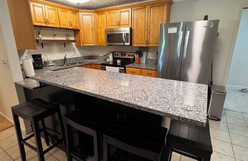 Bronston Condo | Woodson Bend 3 BR Condo, with Pool, AC, WiFi, Golf Course, Restaurant