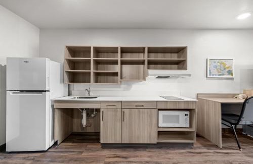 Charlotte Hotel | WoodSpring Suites Charlotte - Arrowood