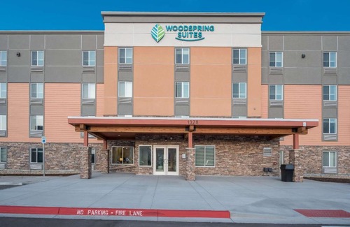 Colorado Springs Hotel | WoodSpring Suites Colorado Springs North - Air Force Academy