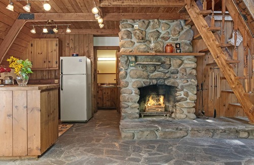 Bearsville Cabin | Woodstock Cabin in the Woods