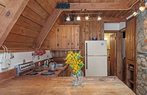 Bearsville Cabin | Woodstock Cabin in the Woods