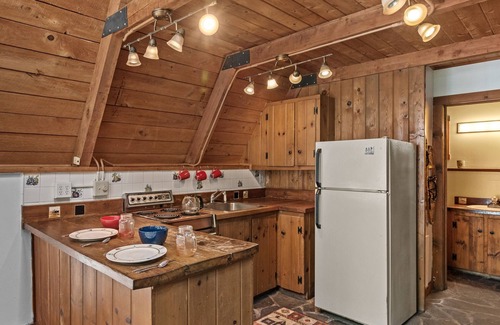 Bearsville Cabin | Woodstock Cabin in the Woods