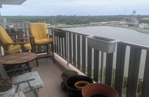 Interlaken Condo | World Cup Rental 2-bedroom condo with WiFi, AC in delightful Asbury Park
