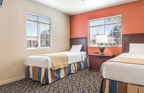 Paradise Resort | WorldMark Spencer Street Condo