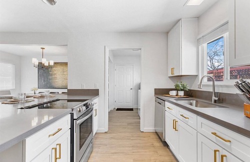 West University House | WOW! Modern! New Everything!