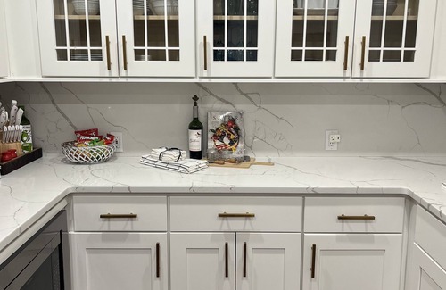 North Creek House | Wow! Only 3 min to Gore Mtn! King bed too
